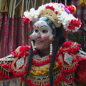 Balinese dancer from the Citakara Sari Estate cultural immersion program